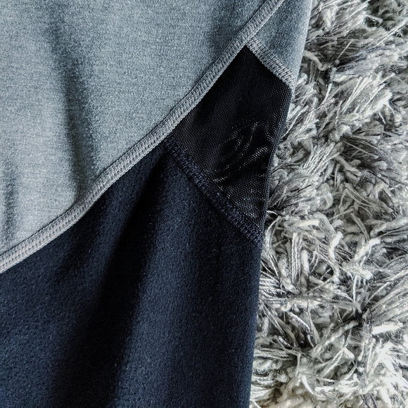 GAPFIT MATERNITY | 2 PAIRS Full Panel Maternity Crop Blackout Leggings - Picture 8 of 11